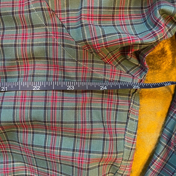 L.L. Bean SZ L Red and Green Holiday Plaid Shirt! - Picture 6 of 11